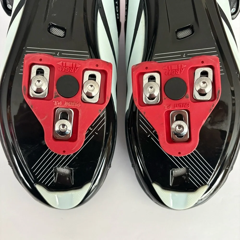 Peloton Shoes Size 44 cycling bike machine shoes Men’s size 10.5 Women’s 12 - Picture 6 of 9